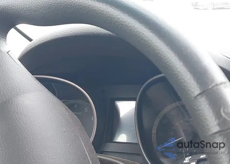 2017 Hyundai Santa Fe Sport 2.4L из США, поврежденный, VIN 5NMZTDLBXHH027964